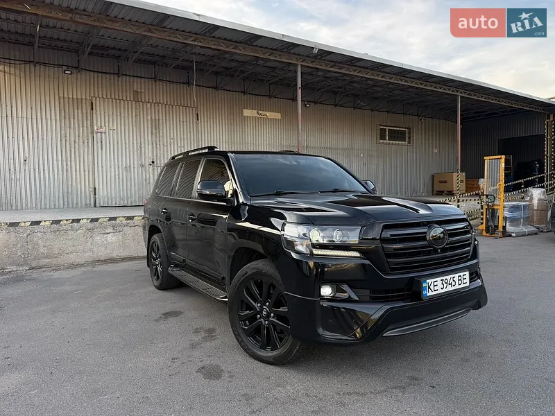 Toyota Land Cruiser