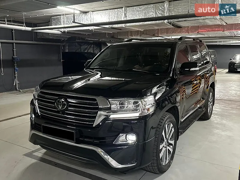 Toyota Land Cruiser
