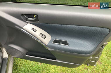 Хэтчбек Toyota Matrix 2005 в 