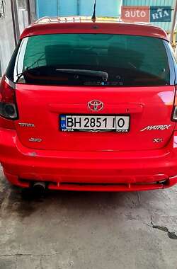 Хэтчбек Toyota Matrix 2004 в 