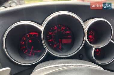 Хэтчбек Toyota Matrix 2003 в 