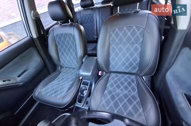 Хэтчбек Toyota Matrix 2003 в 