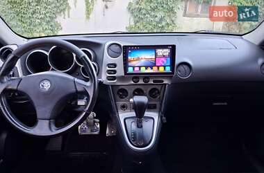 Хэтчбек Toyota Matrix 2003 в 