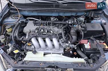 Хэтчбек Toyota Matrix 2003 в 