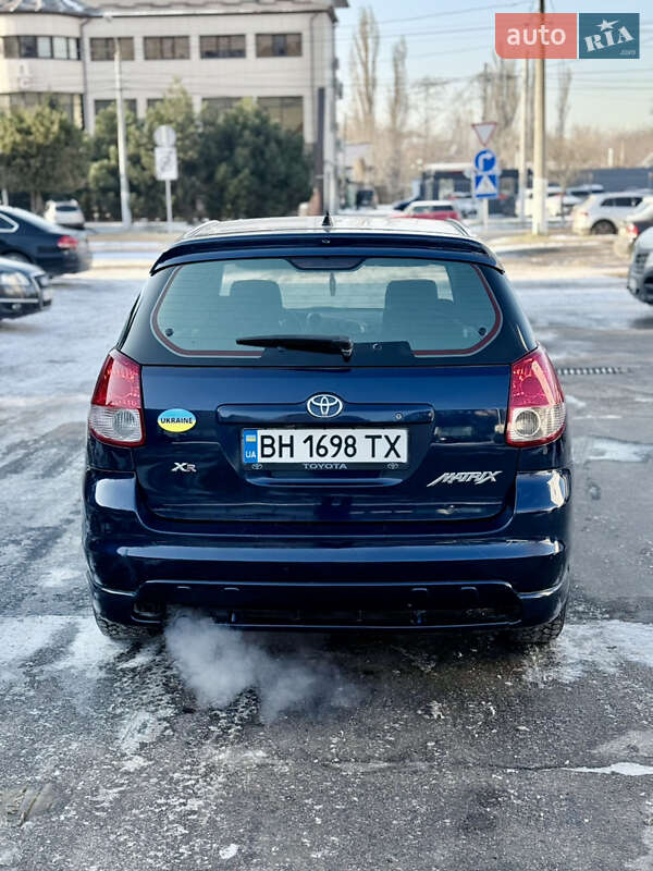 Хэтчбек Toyota Matrix 2003 в Одессе