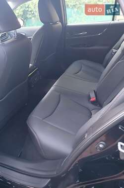 Седан Toyota Mirai 2022 в 