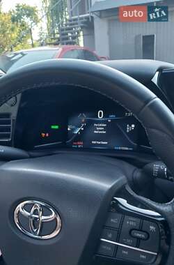Седан Toyota Mirai 2022 в 