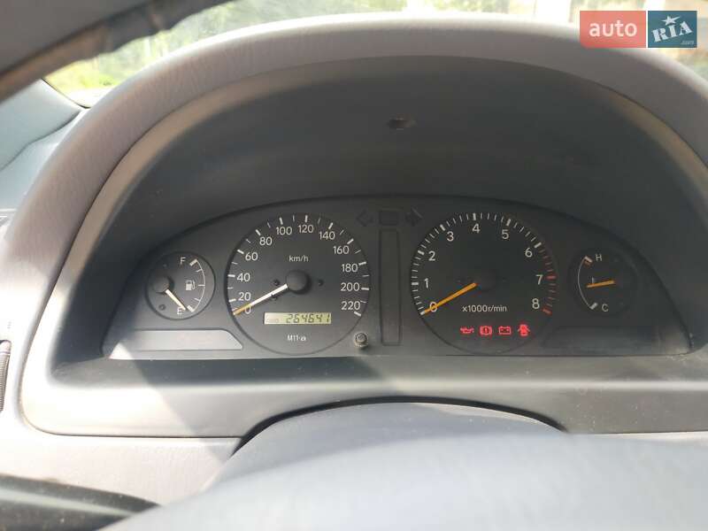 Мінівен Toyota Picnic 1998 в Львові