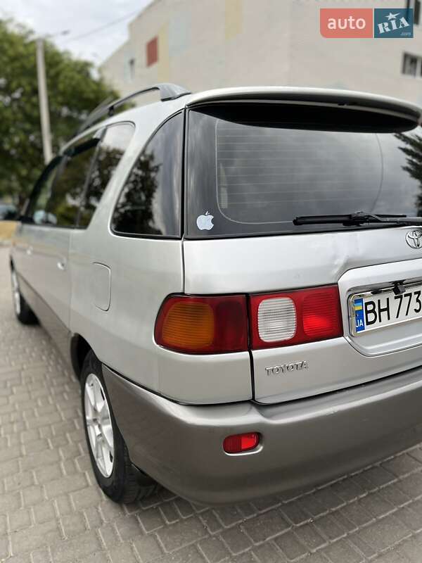 Мінівен Toyota Picnic 1997 в Одесі