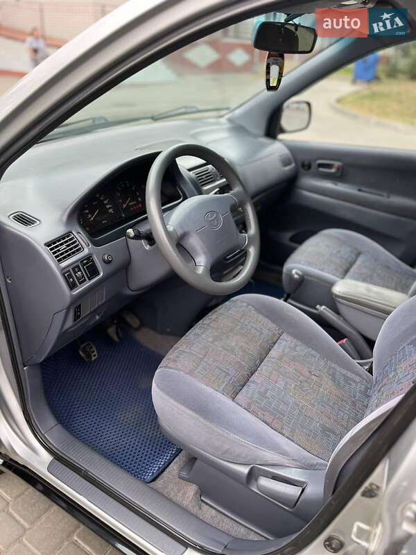 Мінівен Toyota Picnic 1997 в Одесі