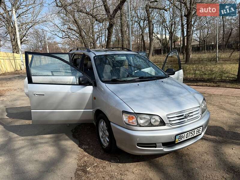 Мінівен Toyota Picnic 1997 в Одесі