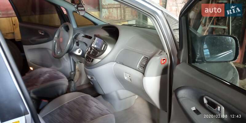 Мінівен Toyota Previa 2002 в Бурині фото 13 Мінівен Toyota Previa 2002 в Бурині