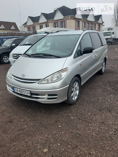 Toyota previa 2001