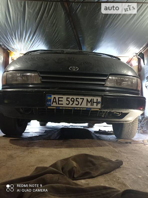 Toyota Previa 1991