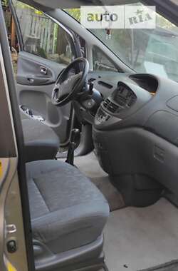 Мінівен Toyota Previa 2003 в 