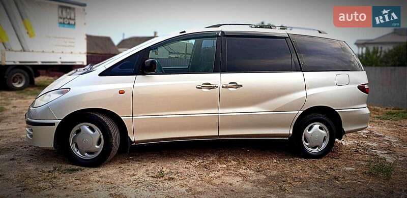 Минивэн Toyota Previa 2000 в Солоницевке фото 2 Минивэн Toyota Previa 2000 в Солоницевке