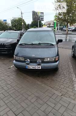 Минивэн Toyota Previa 1990 в 