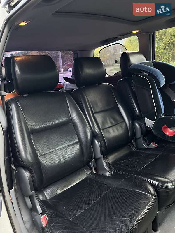 Мінівен Toyota Previa 2000 в Миколаєві