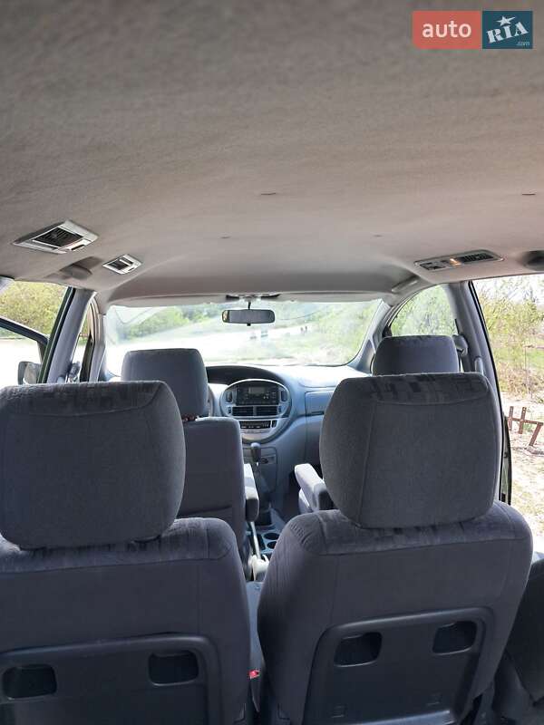 Мінівен Toyota Previa 2002 в Києві