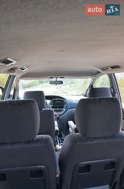 Минивэн Toyota Previa 2002 в 