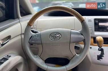 Минивэн Toyota Previa 2008 в 