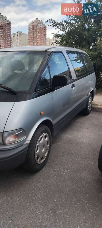Мінівен Toyota Previa 1993 в Києві