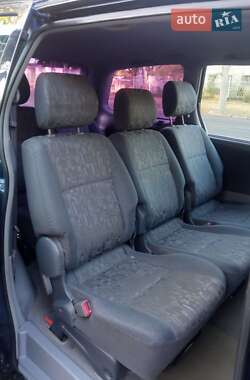 Минивэн Toyota Previa 2003 в 