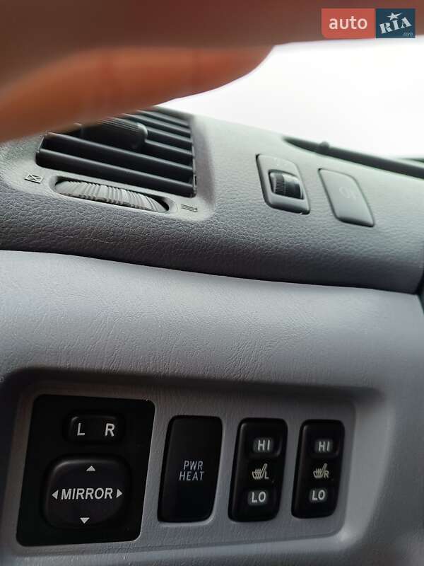 Минивэн Toyota Previa 2000 в Одессе