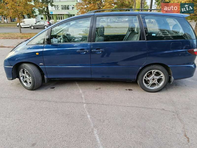 Минивэн Toyota Previa 2001 в Виннице