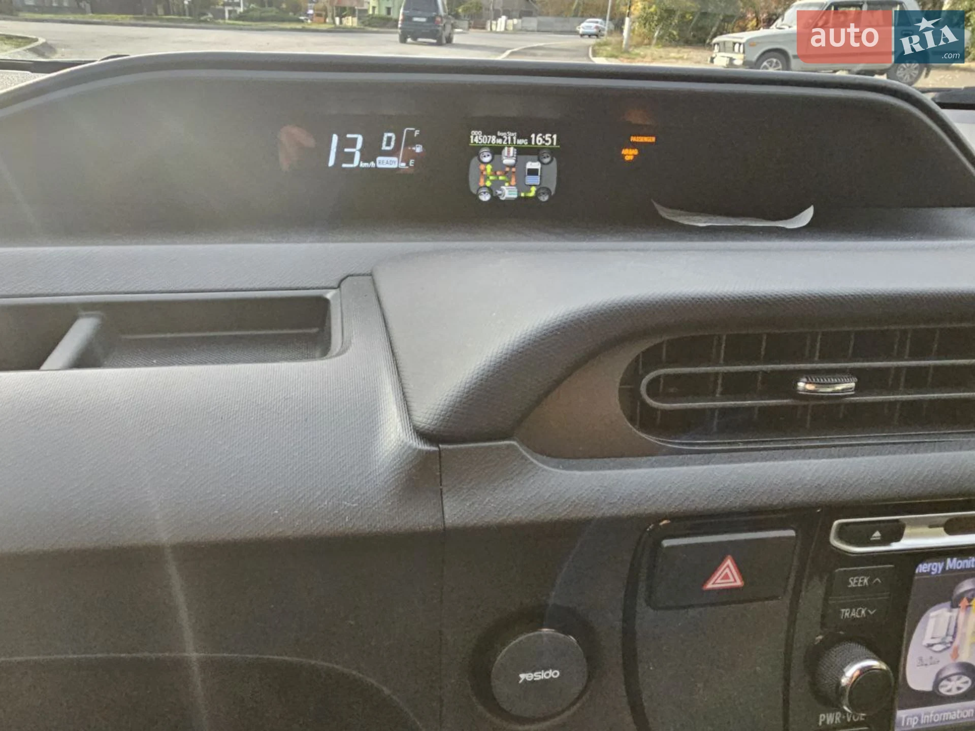 2016 Toyota Prius c - мініатюра 11