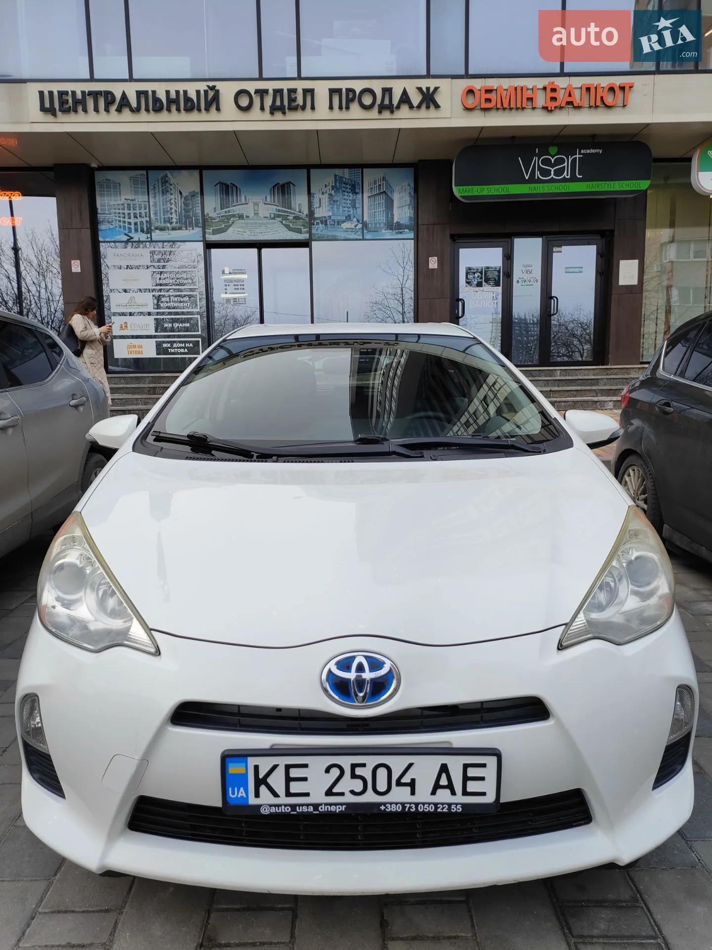 2013 Toyota Prius c - мініатюра 9