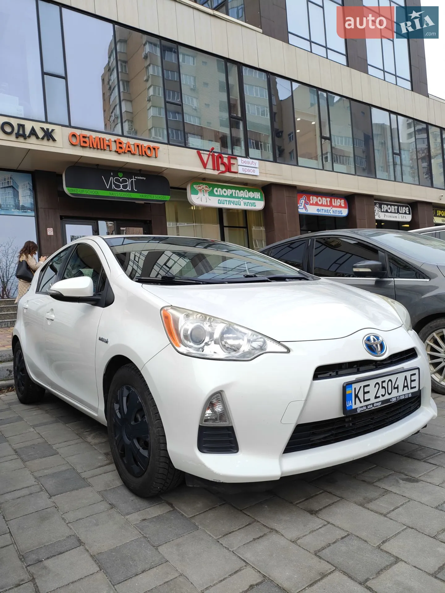 2013 Toyota Prius c - мініатюра 10