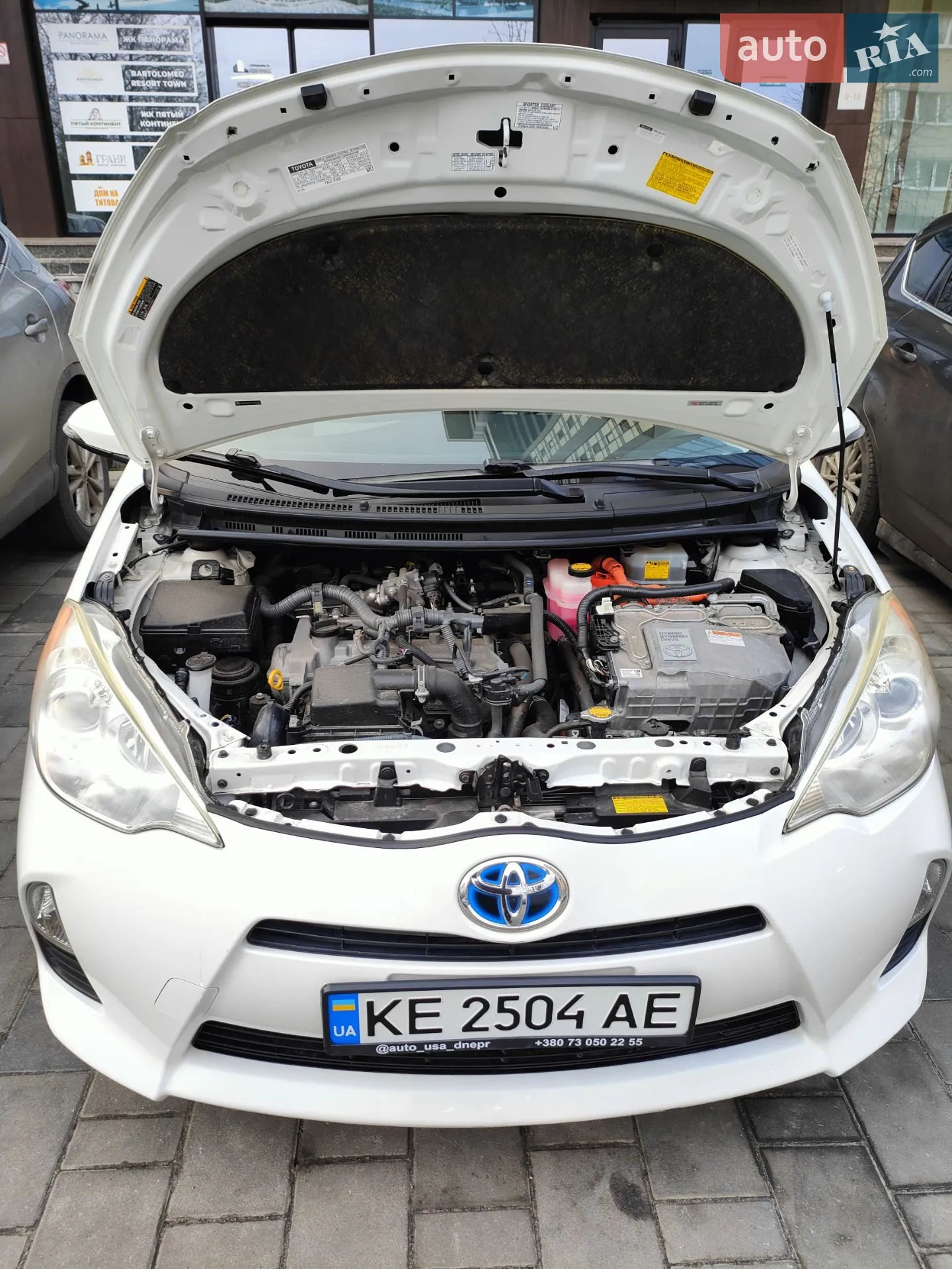 2013 Toyota Prius c - мініатюра 6