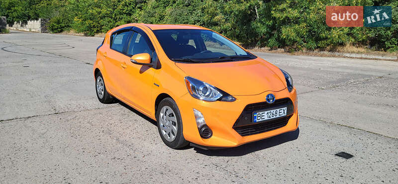Toyota Prius C 2015