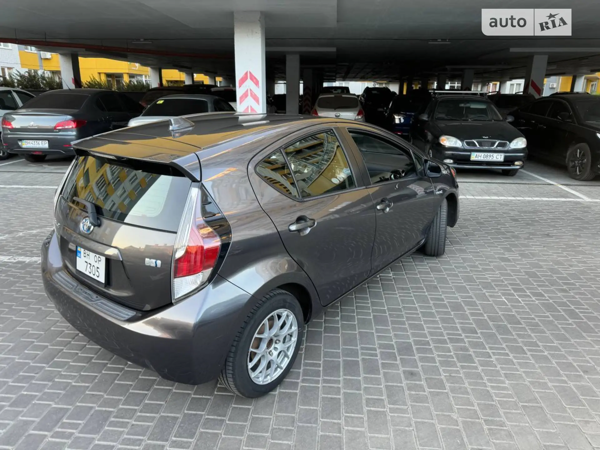 2015 Toyota Prius c - мініатюра 6