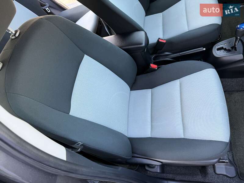 Хэтчбек Toyota Prius C 2017 в Одессе