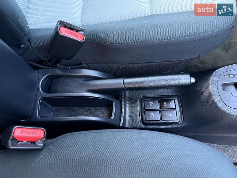 Хэтчбек Toyota Prius C 2017 в Одессе