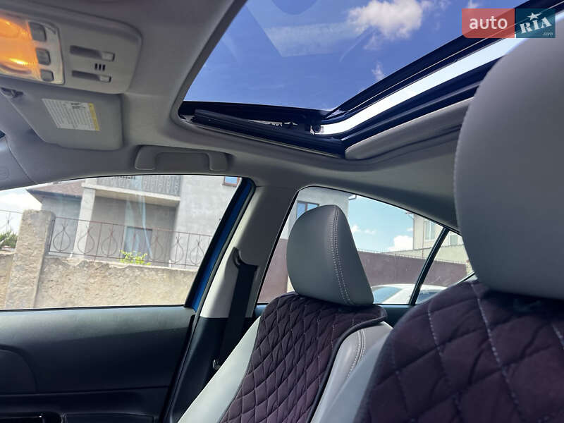 Хэтчбек Toyota Prius C 2015 в Одессе