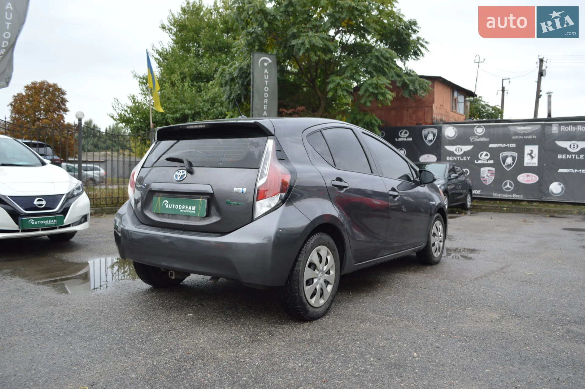2012 Toyota Prius c - мініатюра 4