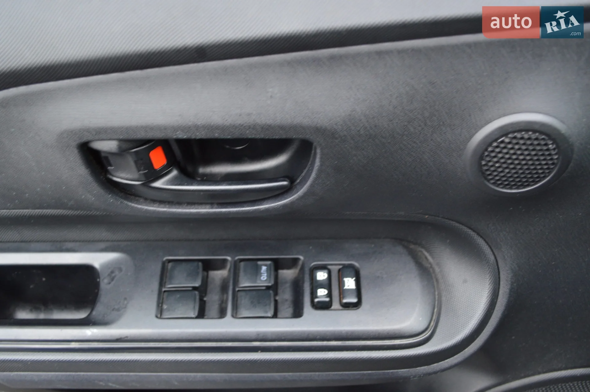 2012 Toyota Prius c - мініатюра 24