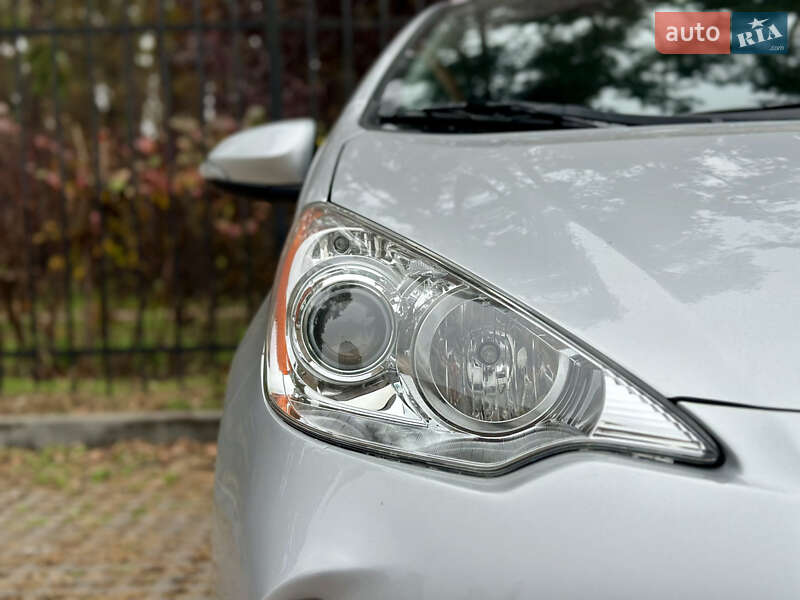 Хэтчбек Toyota Prius C 2014 в Киеве фото 4 Хэтчбек Toyota Prius C 2014 в Киеве