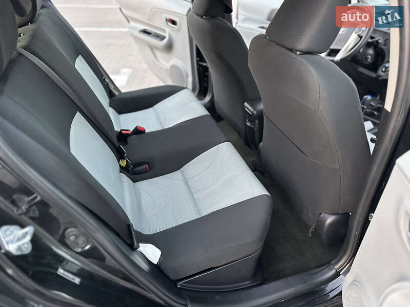Хетчбек Toyota Prius C 2014 в Одесі фото 21 Хетчбек Toyota Prius C 2014 в Одесі
