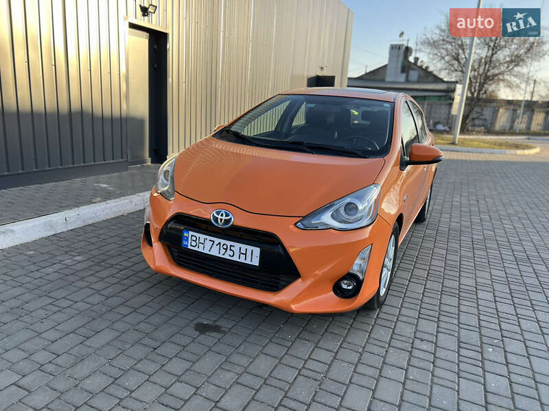 Toyota Prius C 2015
