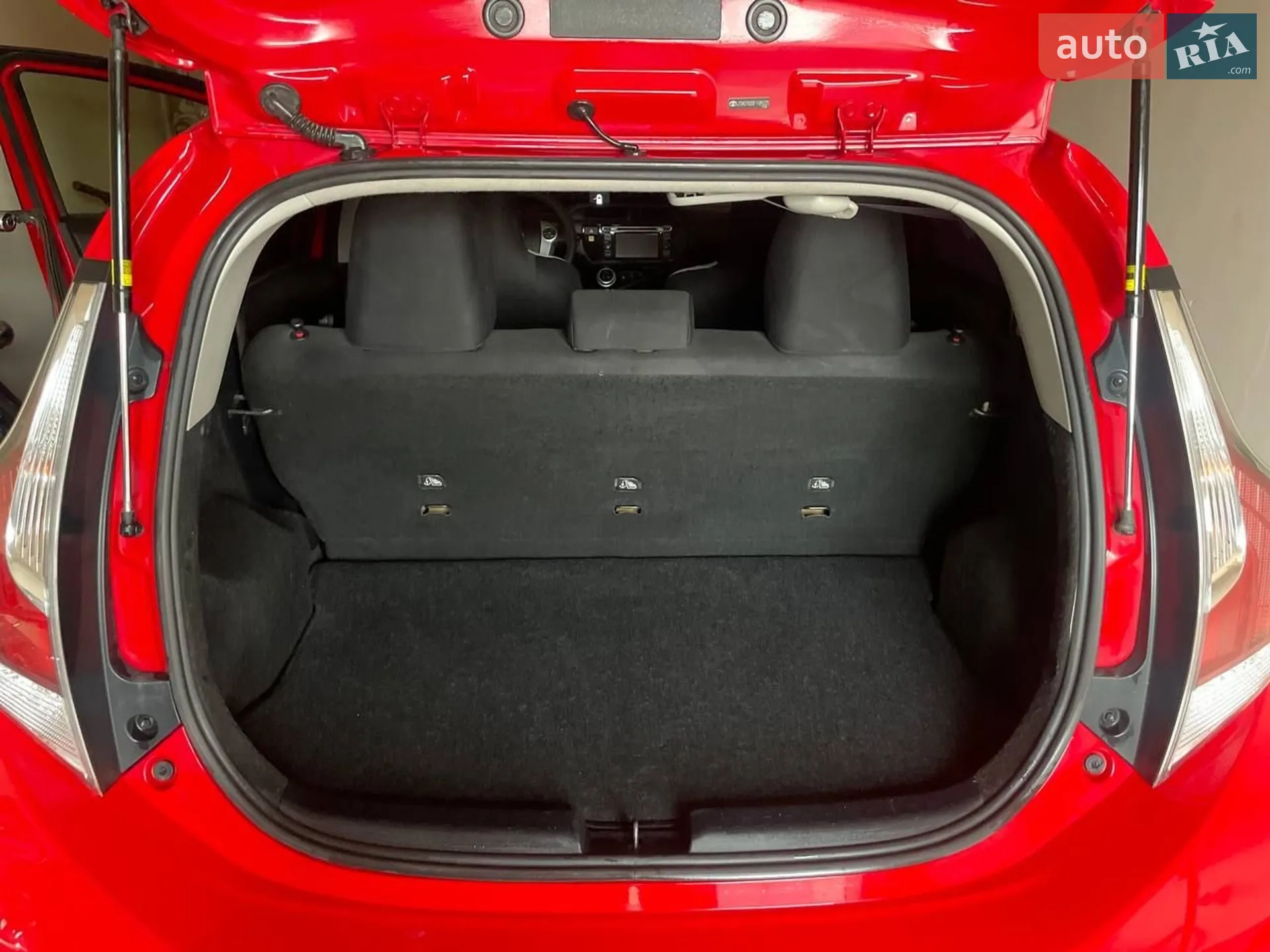 2015 Toyota Prius c - мініатюра 15