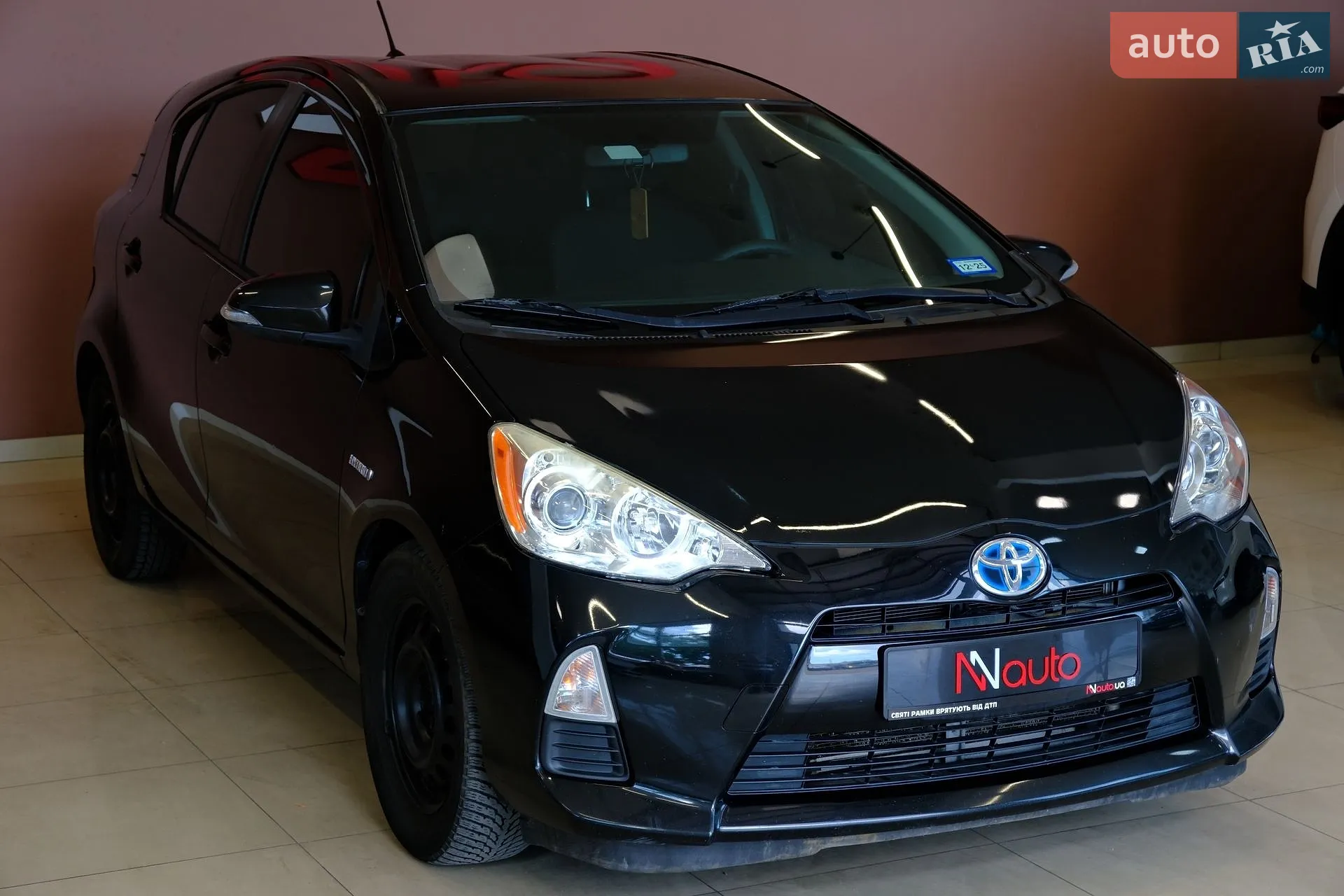 2013 Toyota Prius c - мініатюра 3
