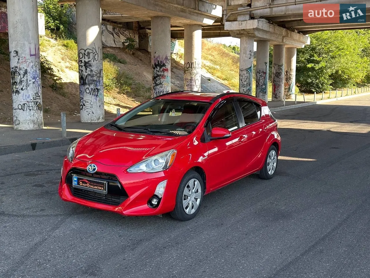 2014 Toyota Prius c - мініатюра 2