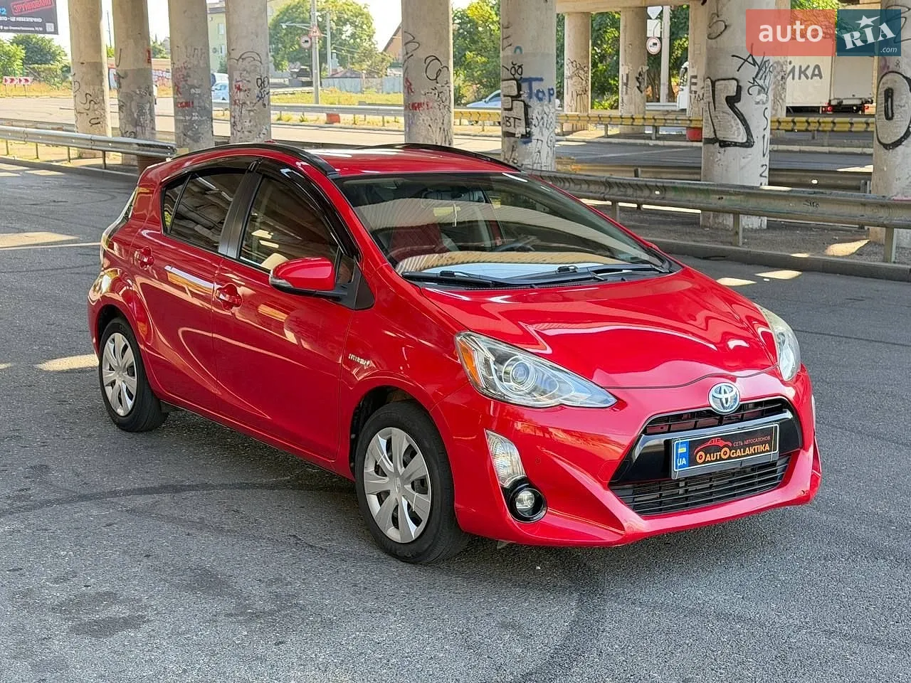2014 Toyota Prius c - мініатюра 6