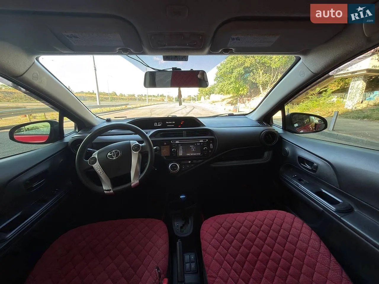 2014 Toyota Prius c - мініатюра 21