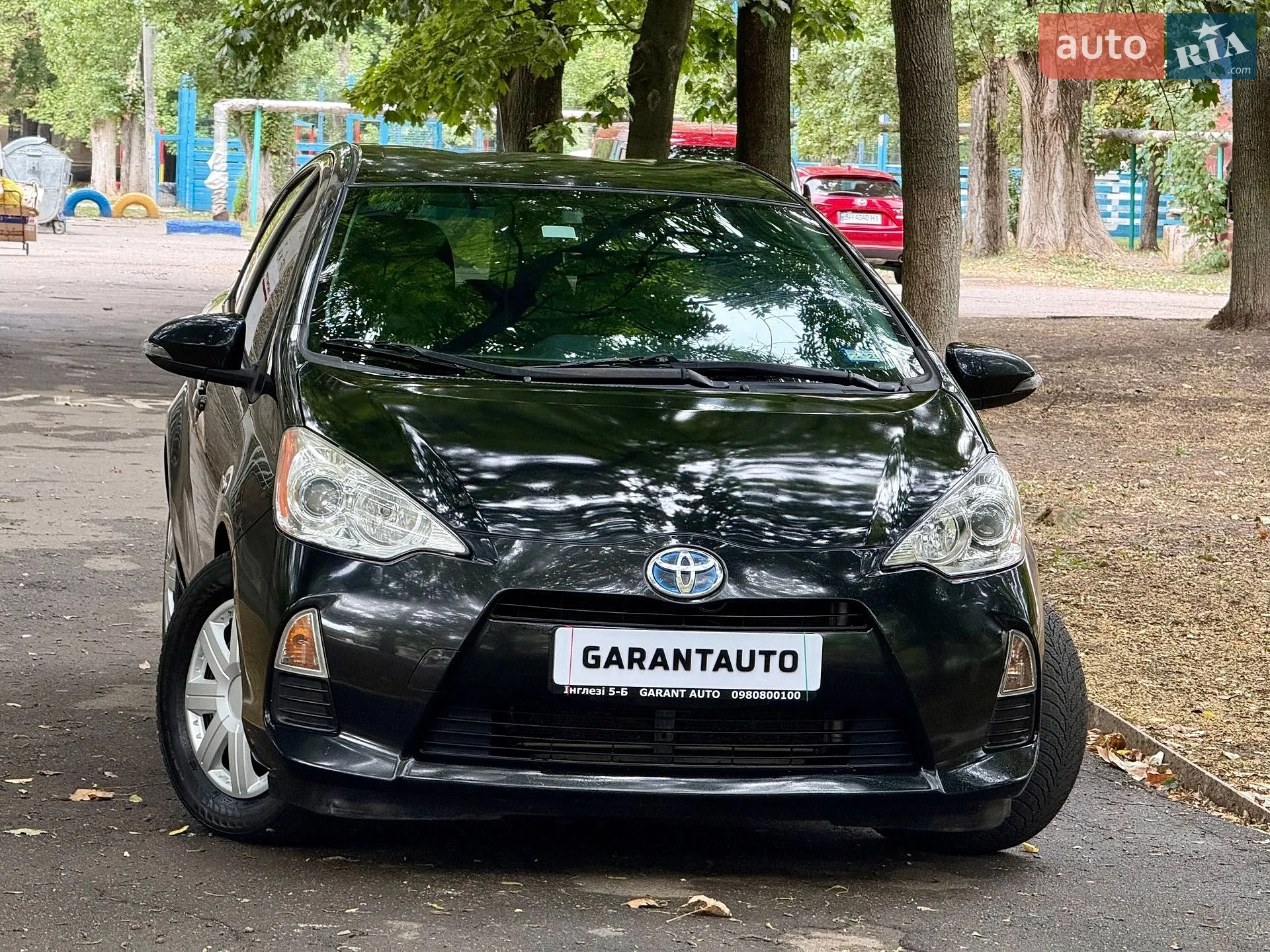 2014 Toyota Prius c - мініатюра 4