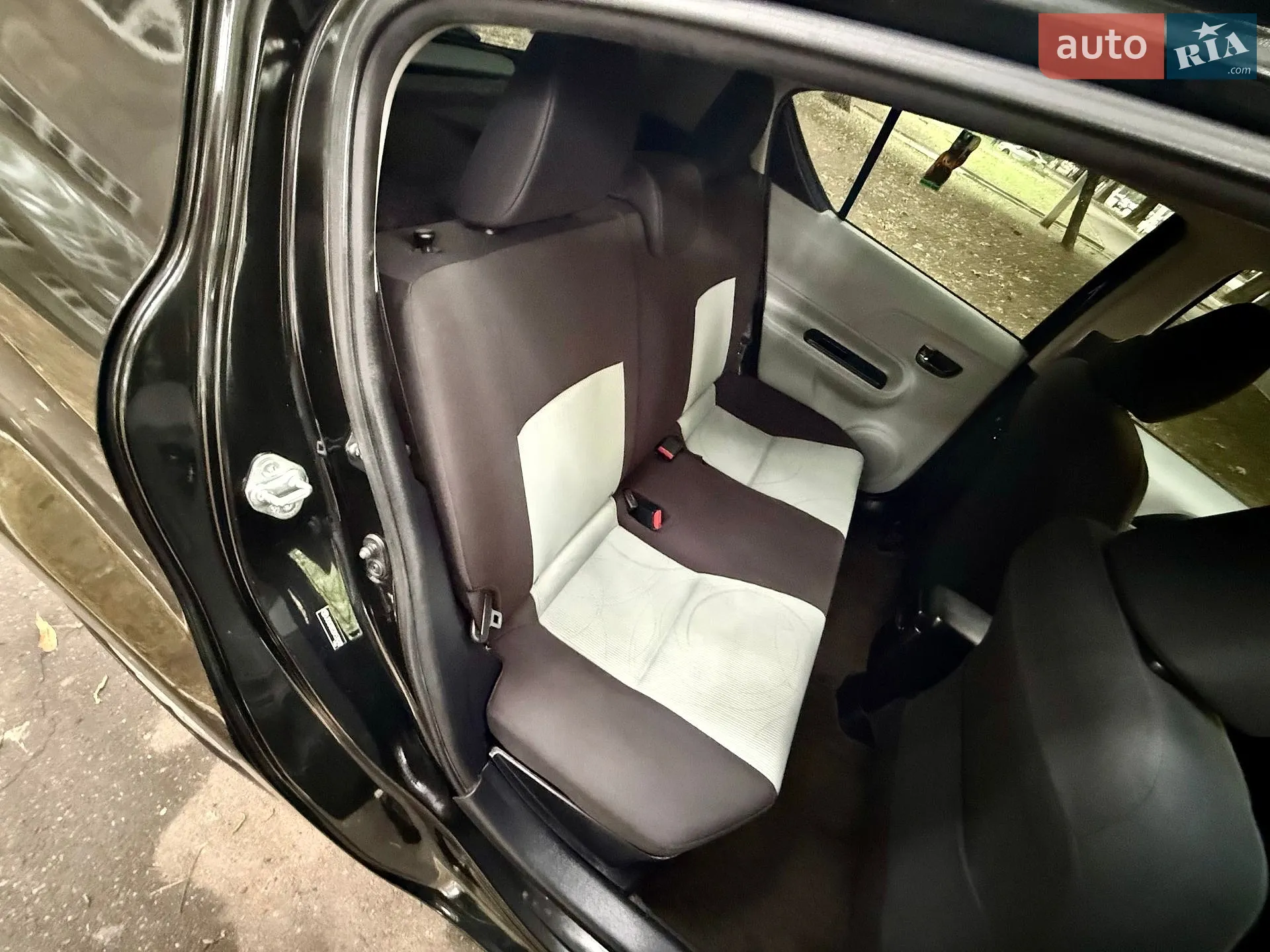 2014 Toyota Prius c - мініатюра 58